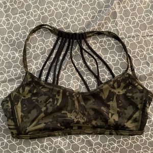 Size 8 camo lightning up bra